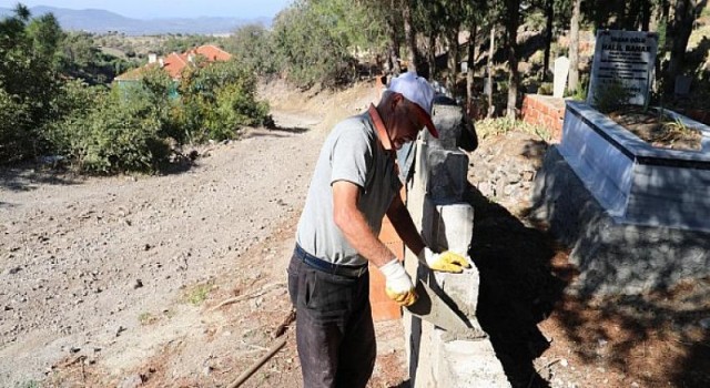 Burhaniye Yaylacık Mezarlık Duvarı Onarıldı