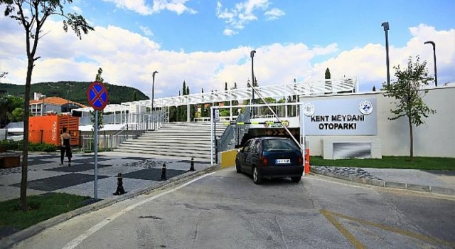 Muğla Büyükşehir Belediyesi 13 Otopark İle Hizmet Veriyor