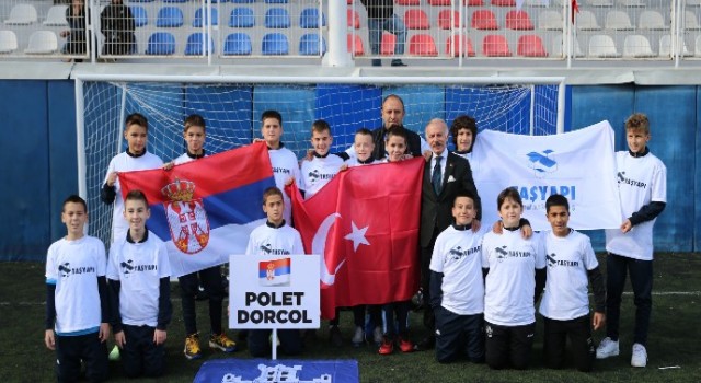 Uluslararası Futbol Turnuvası Bayrampaşa’da başladı