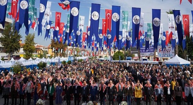 Şenlik Coşkusu Milas Sokaklarını Sardı