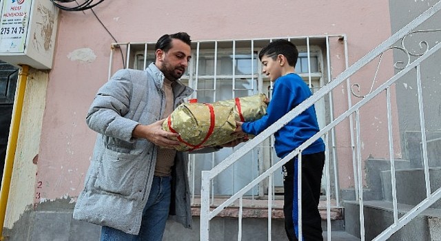 Başkan Kılıç&#39;tan miniklere yeni yıl sürprizi