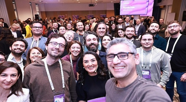 Founders Hub&#39;ın desteklediği girişimciler Microsoft Türkiye&#39;de buluştu