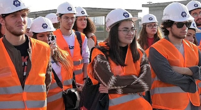 MAKÜ&#39;lü öğrenciler katlı otopark projesini inceledi