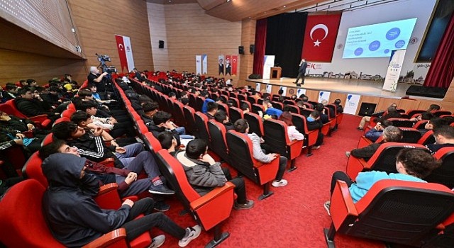 Enerjik Okullar Faz II Projesi 1000&#39;den fazla meslek lisesi öğrencisine ulaştı