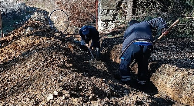 Gündoğmuş Serinyaka&#39;nın içme suyu hattı yenileniyor