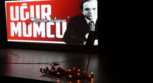 Uğur Mumcu AKM de Türkülerle Anıldı