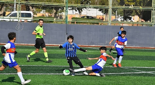 Yenişehir Belediyesi Geleneksel U12 Futbol Turnuvası başladı