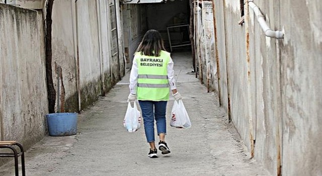 Bayraklı&#39;da Ramazan dayanışması