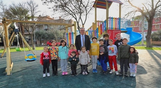 Gaziemirde, park ve yeşil alanlara 44 milyonluk yatırım