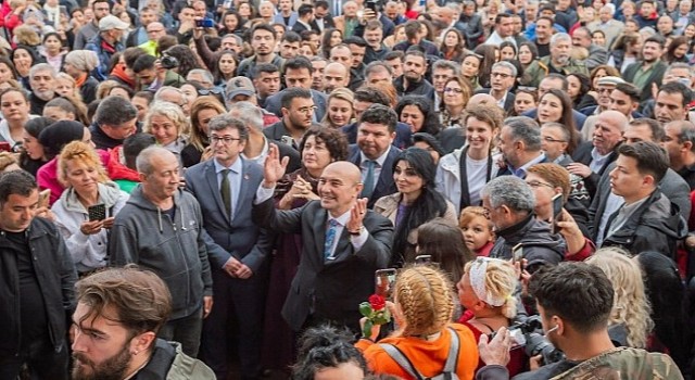 Başkan Soyer';den Hıdırellez şenliklerinde yatırım mesajı “Buca Metrosu 2026&#39;da tamamlanacak”