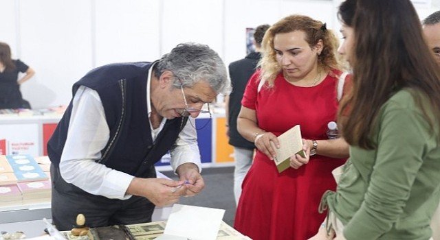 Bağcılar Kitap Fuarında taşlara yoğun ilgi