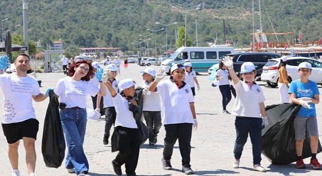 Çevre Gününde Öğrencilerden Anlamlı Etkinlik