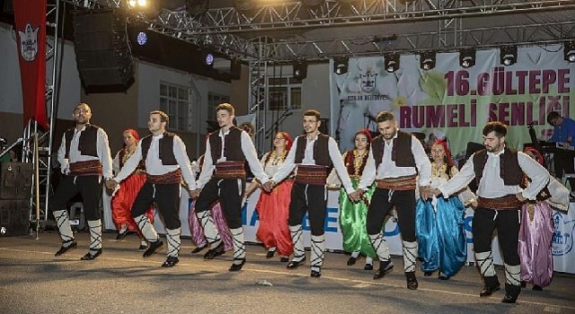 Gültepe Rumeli Şenliği Konakta Balkan Rüzgarı Estirdi