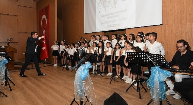 Karabağlar Belediyesi Çocuk Korosundan ilk konser