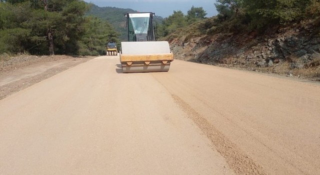 Muğla Büyükşehir Belediyesiden, 40 Mahallede Yol Çalışması