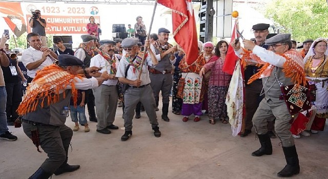 Başkan Tokat; “Cumhuriyetimizin yüzüncü yılında yörük şenliğini, Türbe köyleri ile buluşturmanın onur ve gururunu yaşıyoruz.”