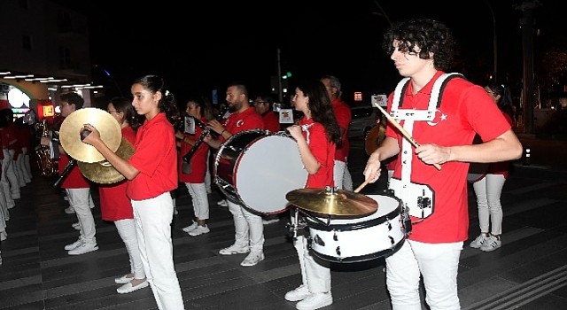 Cumhuriyet Bandosundan Kemerde konser