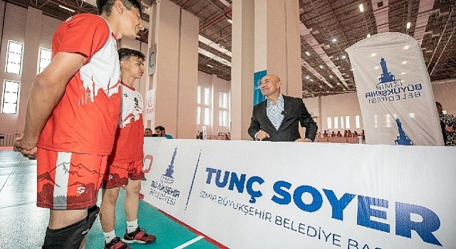 İzmir;in yeni spor uygulaması Sporİzmir kullanıma sunuldu