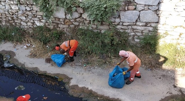 Balavcadan 2 Traktör Dolusu Çöp ve Atık Toplandı