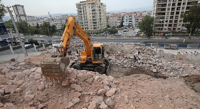 Bayraklıya yeni bir park daha