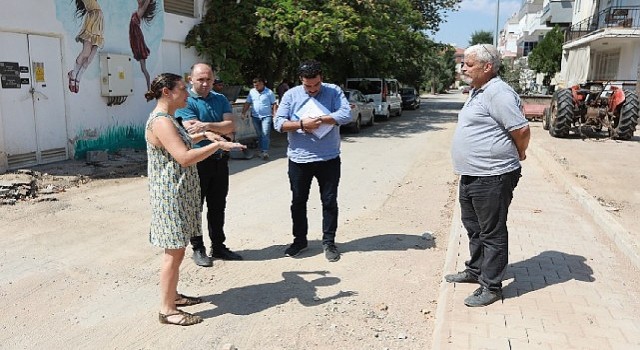 Efes Selçukta yollar, aydınlatma direkleri ve parklar..