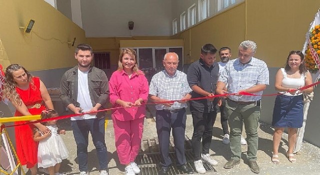 Malkara Belediye Başkanı Ulaş Yurdakul Öztürk Oto Yıkamanın açılışını gerçekleştirdi