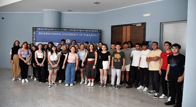 Selçuklu Belediyesi, Uluslararası Saraybosna Üniversitesi ve Saraybosna Eğitimi Geliştirme Vakfı (SEDEF) İş Birliğinde 10. sınıf öğrencileri için İngilizce dil eğitimi veriliyor