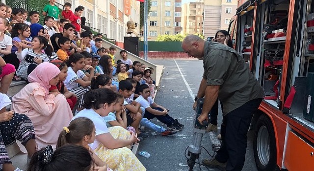 ZAK 1.200 Öğrenciye Afet Bilinçlendirme Eğitimi Verdi