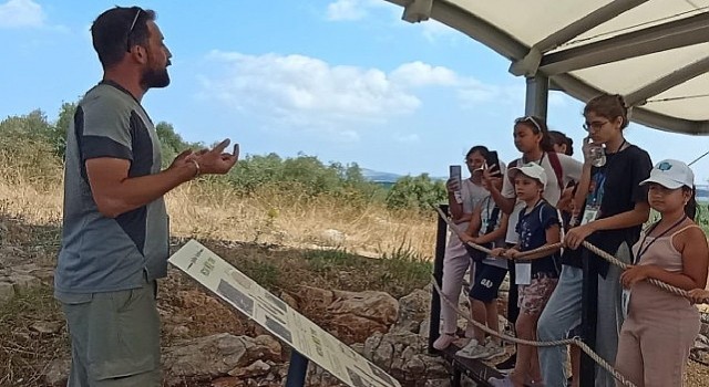 Ziyaretçilere Gölyazı;nın tarihini ve değerlerini çocuklar aktaracak