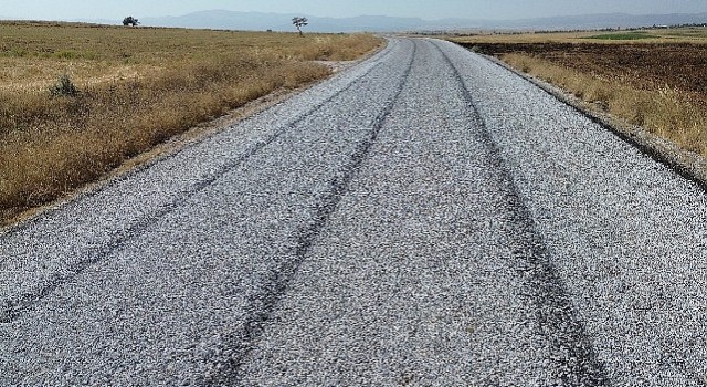 Kadınhanının mahalle yollarına büyükşehir standardı