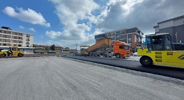 Kartepe Kent Meydanı Otoparkı Asfaltlandı