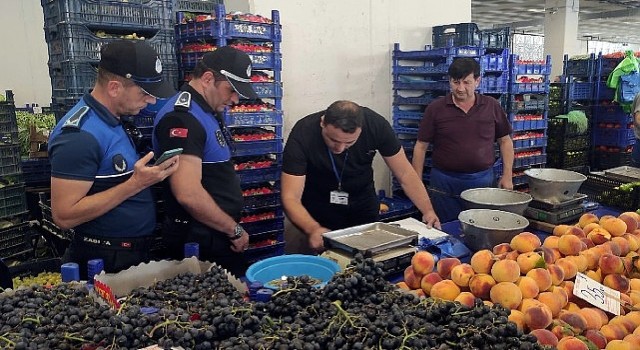 Zabıta Ekipleri Pazar Denetimi Gerçekleştirdi