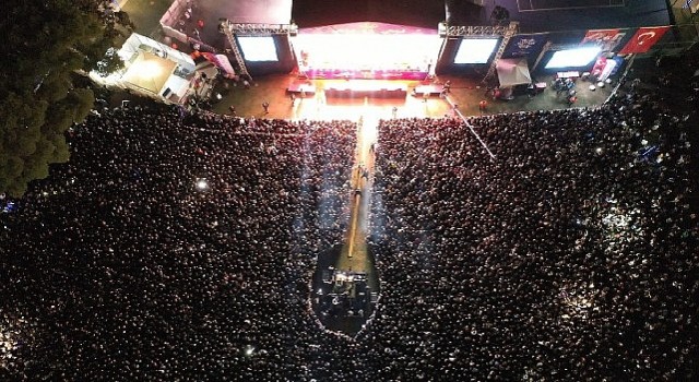 Egenin en büyük festivali Aydınfest büyük bir coşkuyla başladı