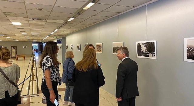 EÜ “100 Yıl Önce İzmir ve İzmirliler” Fotoğraf ve Tarihi Materyal Sergisi Açıldı