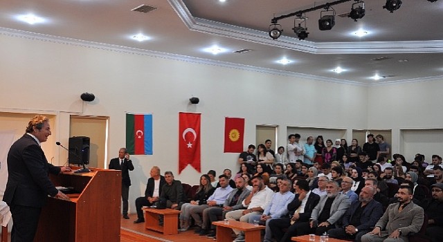 EÜden “Cumhuriyetimizin 100. Yılında Türk Dış Politikası: Tarih ve Gelecek Arasında” Konferansı