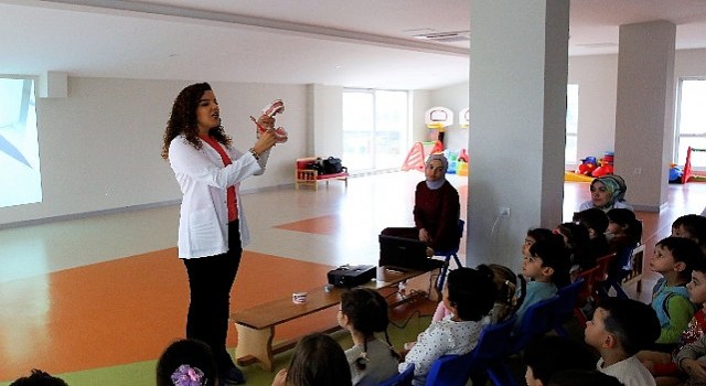 Antalya Büyükşehir Belediyesinden çocuklara ağız ve diş sağlığı eğitimi