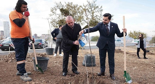 Bademlidere cumhuriyet parkına büyükelçilerin ilgisi