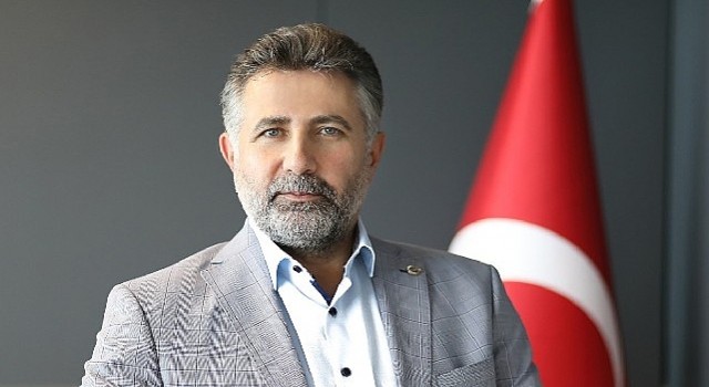 Başkan Sandal vites yükseltti: “Yolları ve kaldırımlarıyla daha modern Bayraklı”