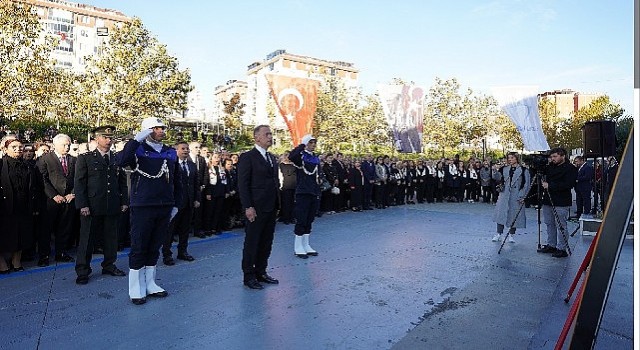 Beylikdüzü Atasını Saygı ve Özlemle andı