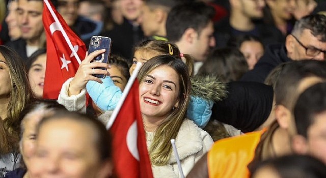 Büyükşehir Manuş Babayı Ulada Vatandaşlarla Buluşturdu