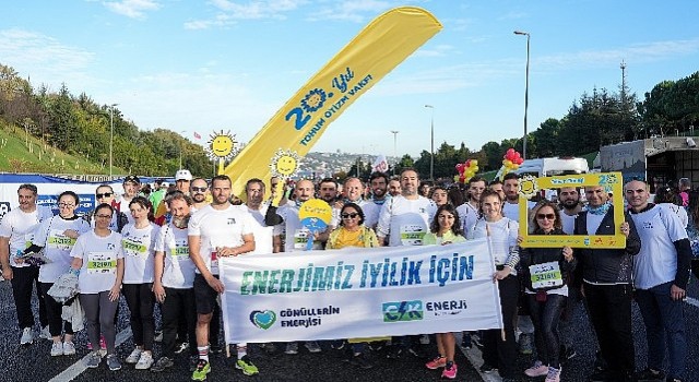 CK Enerji çalışanları İstanbul Maratonunda otizmli çocuklar için koştu