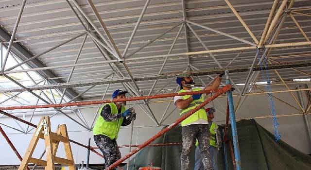 Karşıyakanın pazar yerlerine kış bakımı