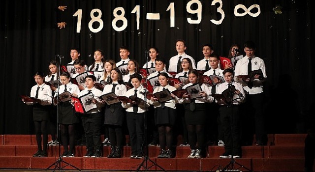 Narlıdere, cumhuriyetimizin kurucusu Atatürkü özlem ve saygıyla andı