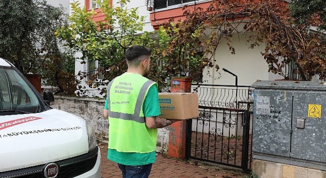 Antalya Büyükşehir çölyak hastalarına derman olmaya devam ediyor