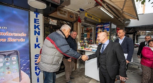 “Bu el ele veriş çok kıymetli” İzmirde selzedelere ilk destek ödemesi yapıldı