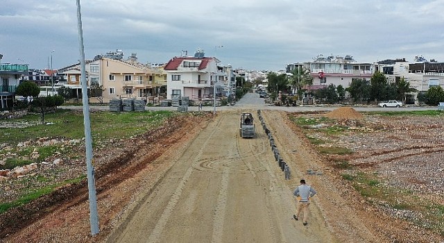 Didimde yol çalışmaları tüm hızıyla devam ediyor