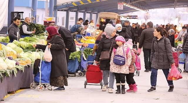 Küçükçekmeceye yepyeni bir pazar alanı daha