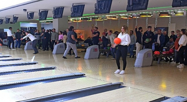 Osmangazi personelinin bowling heyecanı