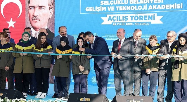 Selçuklu belediyesinin eğitim yatırımları konyaya değer katıyor