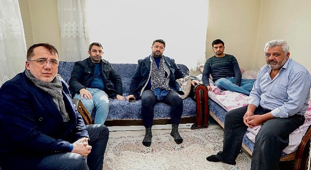 AK Parti milletvekili Çalışkan ve belediye başkanı Savrandan Gazi Ali Aydoğduya ziyeret